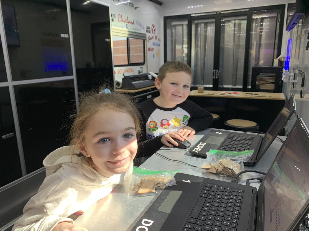 WEstemLADY's tweet image. Reed’s 3rd graders fabricated fraction circles on our @EpilogLaser and explored the lab today! @WESchools @mrslegerski @WES_GrantElem #lasercutting #fractions #mobilefablab