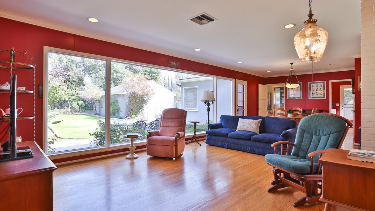 DKREteam's tweet photo. 3187 ORLANDO RD | #justlisted this incredible home in Pasadena! First #openhouses are Sat &amp; Sun 3-5pm! 🎈 #hotproperty #design #backyard https://t.co/l6WNu5l787 https://t.co/l4UAyrtEmc