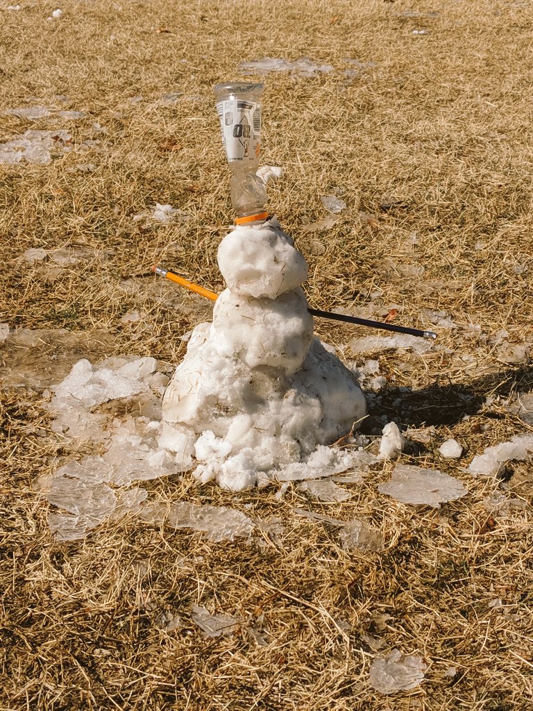 MsDeanELA's tweet photo. 🎶Do you wanna build a snowman... At recess! These @HadleyUSD259 kids are always so excited to be outside! #WPSProud https://t.co/FrudiyngDz