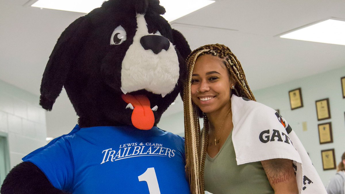 #BlazerDay is tomorrow @ 12:30 p.m. Join us for a FREE day of basketball, food, fun and giveaways, as well as a chance to help us honor the 2019 #Trailblazers Women's Soccer team and compete in a halftime contest for prizes. facebook.com/events/1529377…