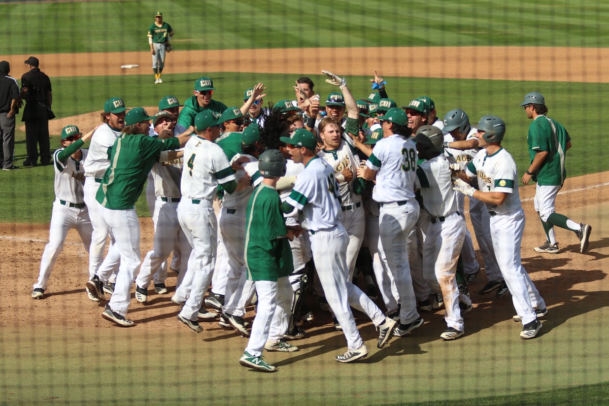 cuigoldeneagles's tweet photo. BASE | WALK-OFF HOME RUN FROM MATT LAUTZ!!!

@CUIBASEBALL beats Point Loma 5-4 to take game one of the doubleheader #LetItFly https://t.co/mi0S4MlxwA