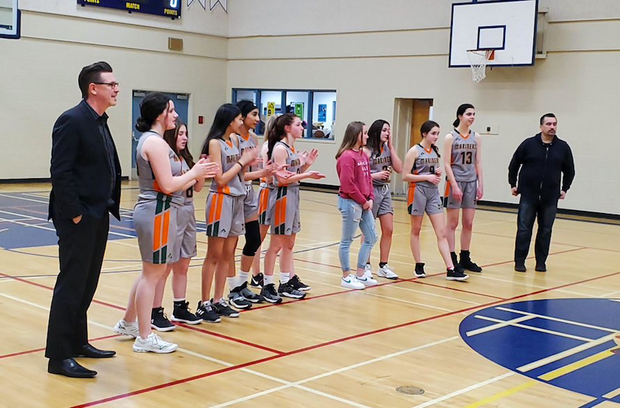 athleticsEMS's tweet photo. @EarlMarriottSec Grade 9 Girls Basketball team as they get set to be awarded their bronze medals! #provincialsbound #marinerpride #bleedgreen https://t.co/JWgZcrLUr7
