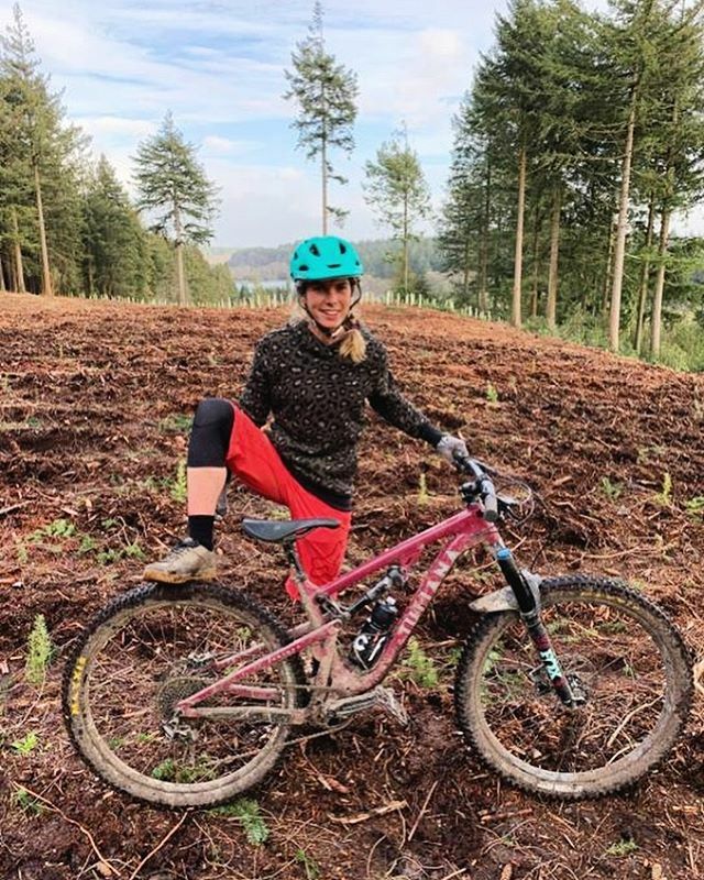 GoFasterGaby's tweet photo. My bike https://t.co/M862vduh0M https://t.co/Tvsh93huoE