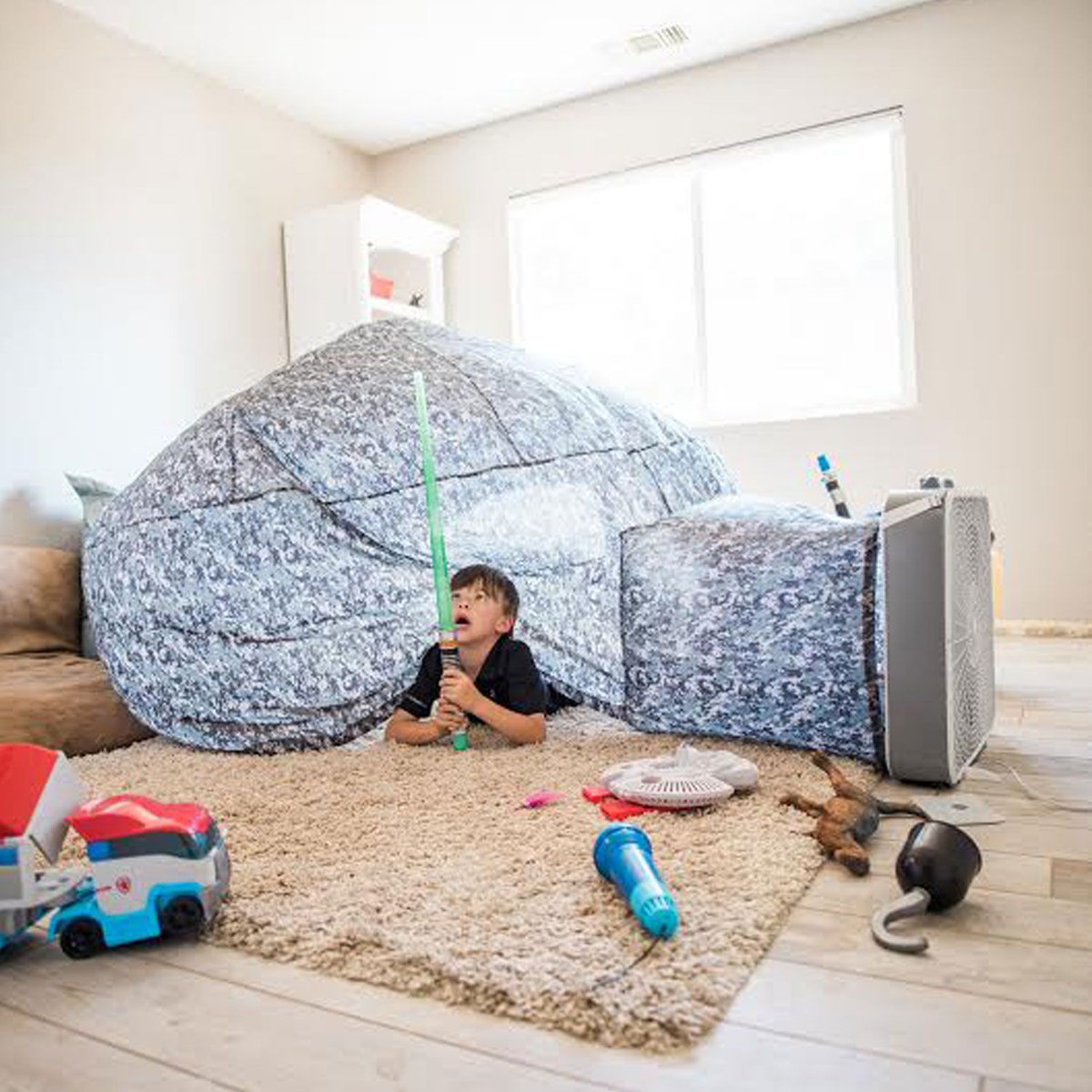 RBGsales's tweet photo. Build in seconds, play for hours, Durable &amp; breathable construction. We LOVE this Airfort.  #unique #art #build #fort #kids #toys https://t.co/aED3ChLwIS