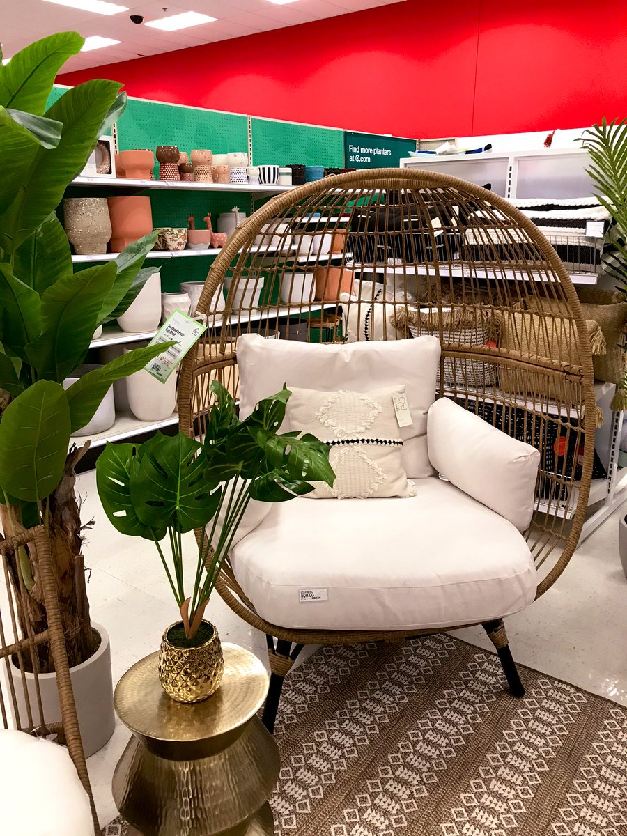 It’s feeling like Spring here at T0986 with my “peeps” 🐥 after this week’s new sets! 😍🌸🐰☀️🌳#socleanlooking #springishere #goawaycold