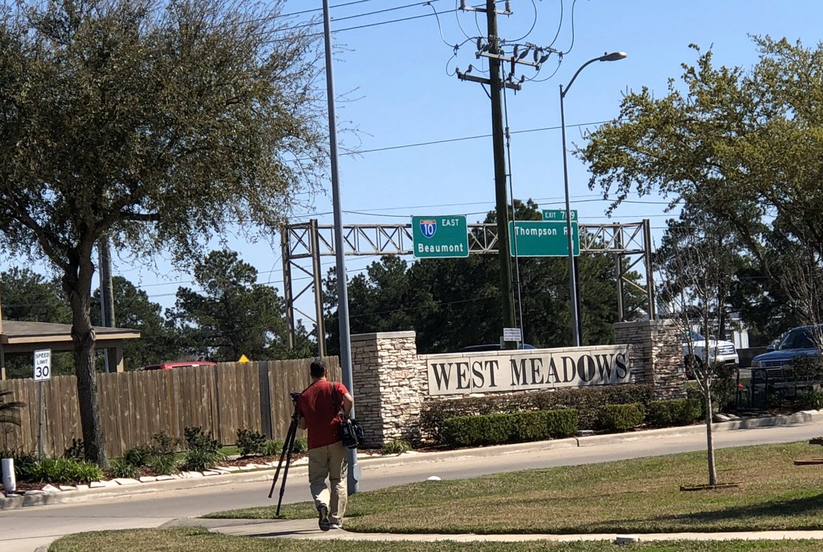 West Meadows residents suing San Jacinto River Fleet for causing traffic after barges damaged bridge causing closures for months. Coming up at 6 #WestMeadowsTraffic <a href="/KPRC2/">KPRC 2 Houston</a>