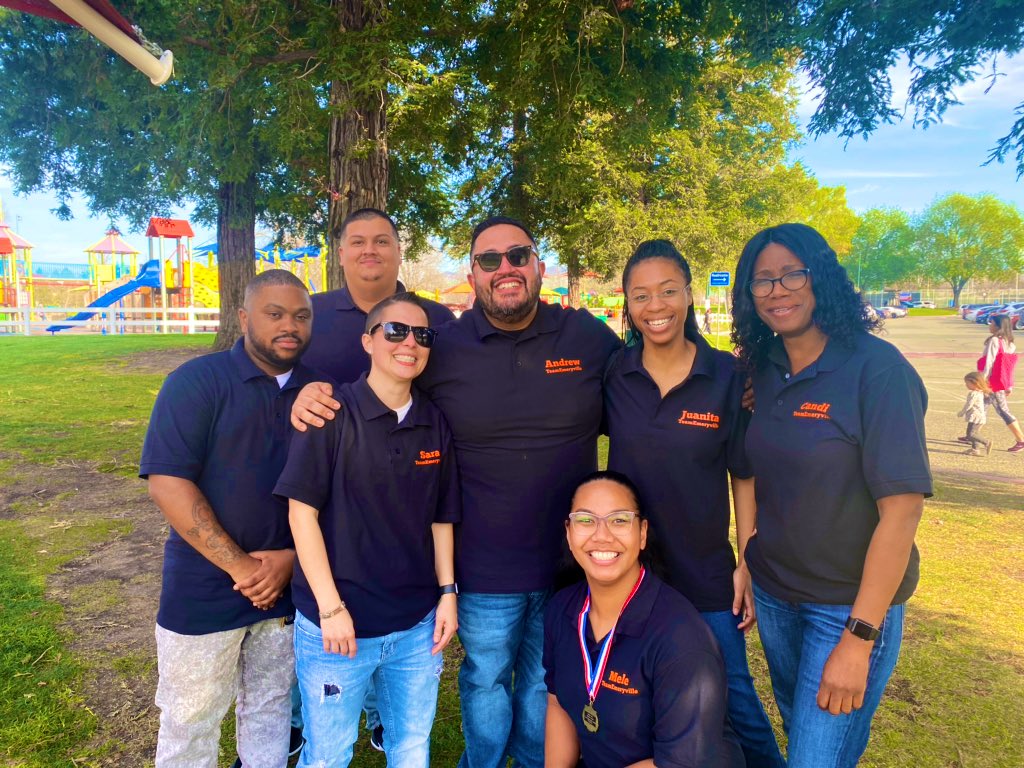 Had an awesome time with the #D49BigLeagues !! Thank you to our District Team and SM’s for a great time! #ASMAppreciation #115 #PacNorthProud #SecureTheBag