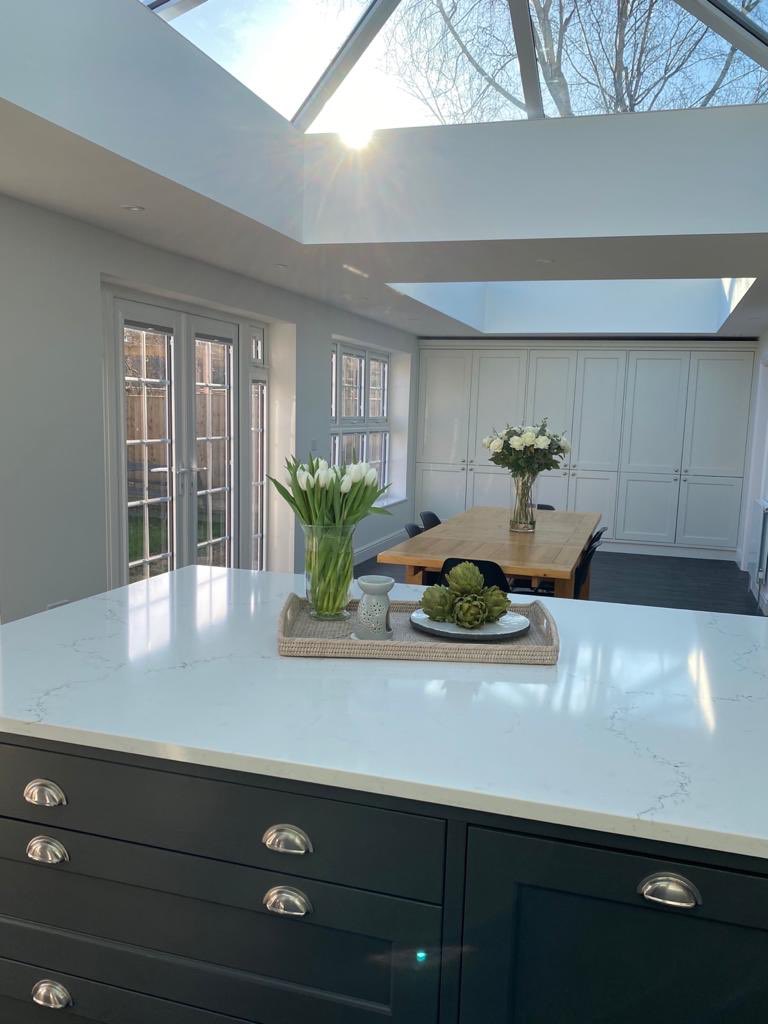 BritanniaDesign's tweet photo. One of our absolute favourite kitchens of 2019!  Pop in to our #Chelmsford showroom to find your perfect kitchen. @Masterclasskitc #shakerkitchen #kitchens #traditionalkitchen #kitchenisland https://t.co/H5nthJBJfX