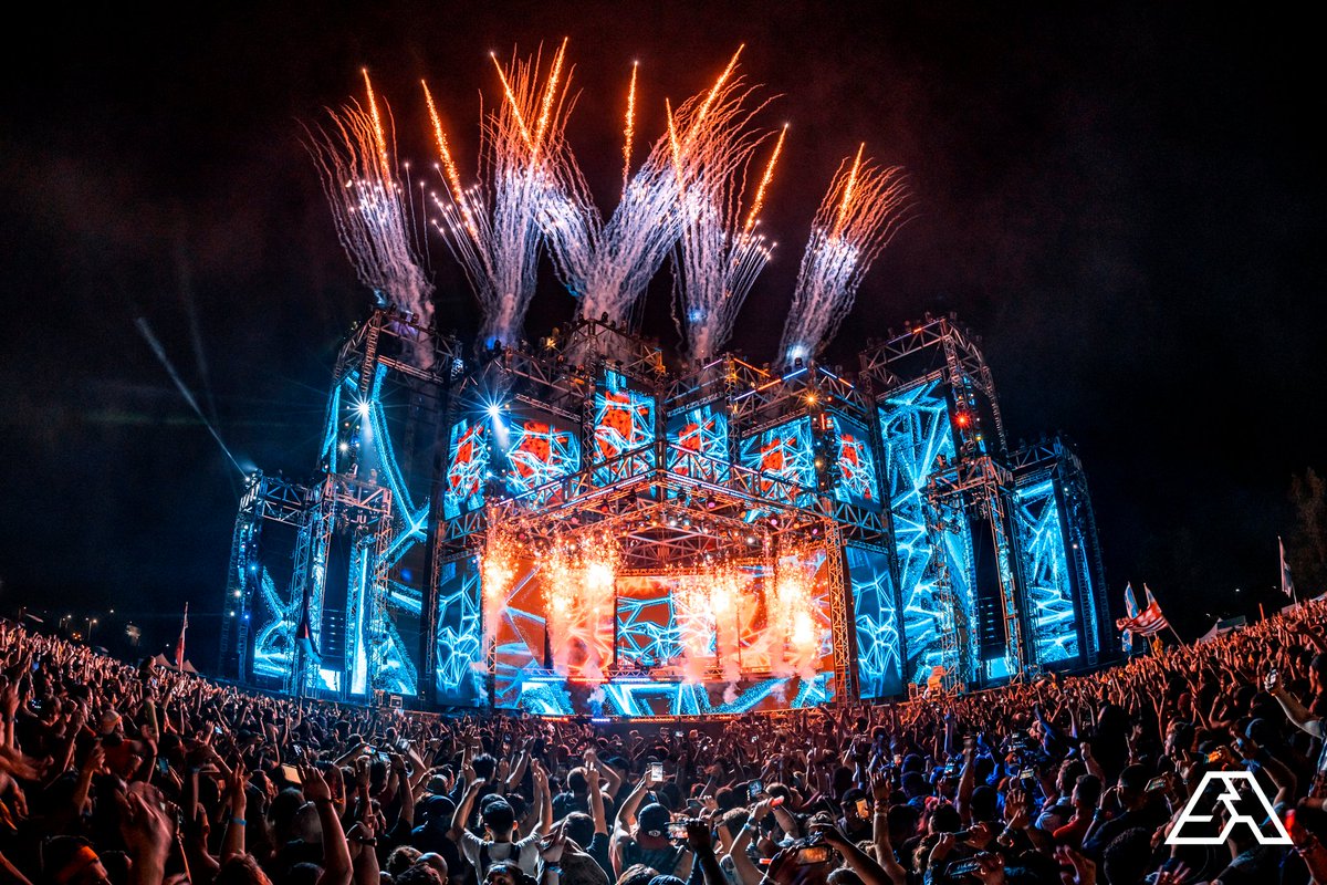 Papi Spring 🌞 🌺 ✨ tweet media