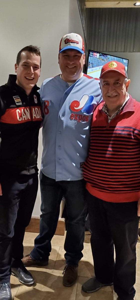 Eli_ElChantiry's tweet image. Sold out event in #Carp this evening to help support the @u23MensCarp and @ShawnPuggerWill @SoftballCanada @MathieuFleury @davidgourlay thank you everyone for your support @JimWatsonOttawa #Ward5Ott #Ottawa