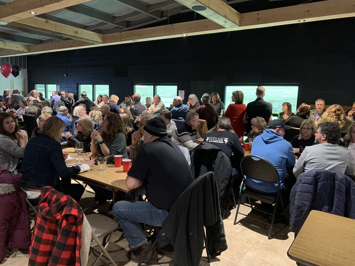 Eli_ElChantiry's tweet image. Sold out event in #Carp this evening to help support the @u23MensCarp and @ShawnPuggerWill @SoftballCanada @MathieuFleury @davidgourlay thank you everyone for your support @JimWatsonOttawa #Ward5Ott #Ottawa