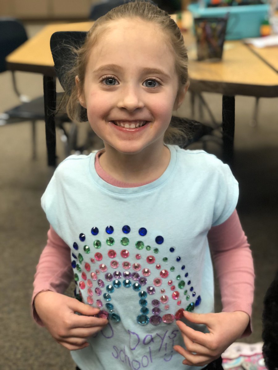 Happy 100th Day of Kindergarten! AM Kindergarten is 100 days brighter! 💡