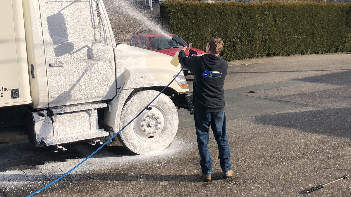 The weather is perfect for cleaning some equipment.   Using our #equipcleen product from <a href="/AgCleen/">AgCleen Pro - Flochem Ltd. 🍁</a> #fraservalleyfarming