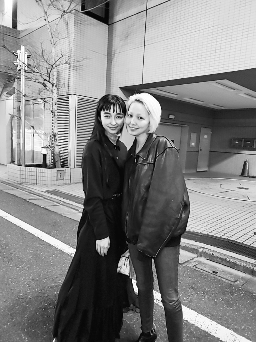 Yaco 眉なしモデル 星読み勉強中 チバユカとデートでしたよっと