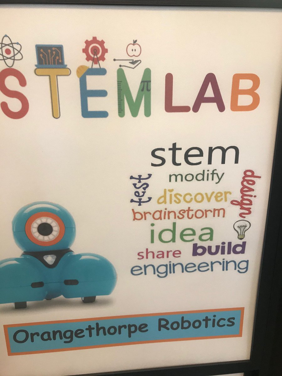 PauletteChaffee's tweet photo. Many projects were under construction in the Orangethorpe School #STEM Lab! #STEMeducation #supportpublicschools #ocboardofeducation https://t.co/2RSXi4lrM4