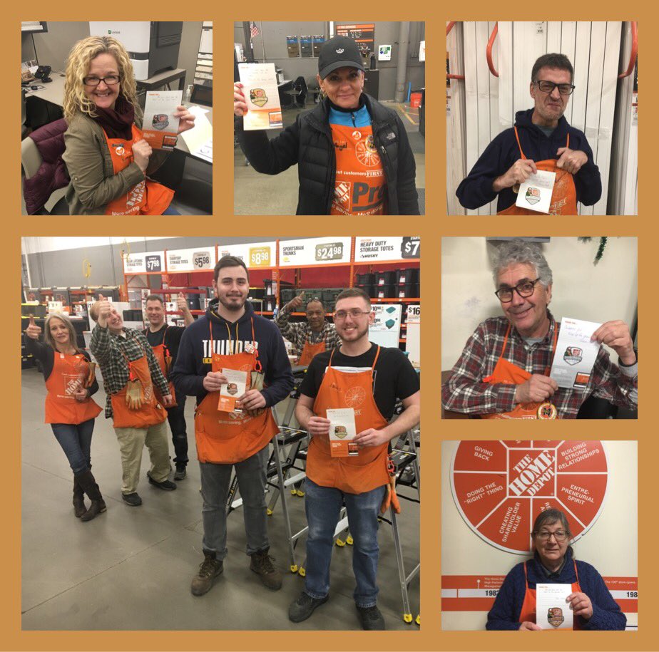capone_angelo1's tweet photo. 949- Well deserved recognition badges for Kim, Angela Kevin, Chris, James, Bob and Barbara. Thank you for all that you do each and  everyday. 👏🏻👏🏻👍🏻👍🏻@PhilHD949 @Lynette_HD0949 @CoreyLiliston @jenfullerHD @NikSacco @John_Rennar @DeniseB1018 https://t.co/mpD1k8BMw8