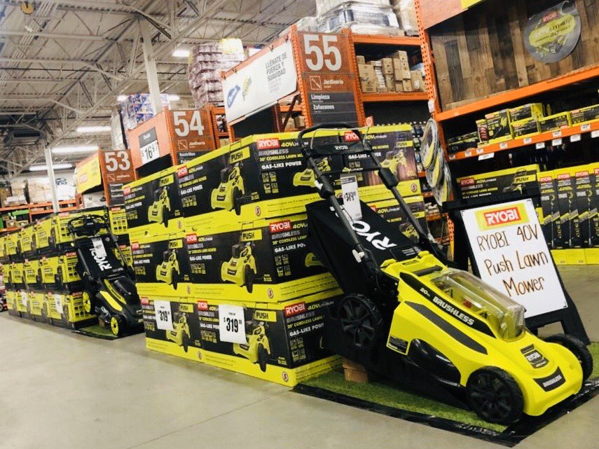 xtreme98pr's tweet photo. Power Merchandising Store 6407 @jackiepenaa @AlbertAlbertjrg @ANA_JIMENEZ4 https://t.co/9Ly3Xb2TGE