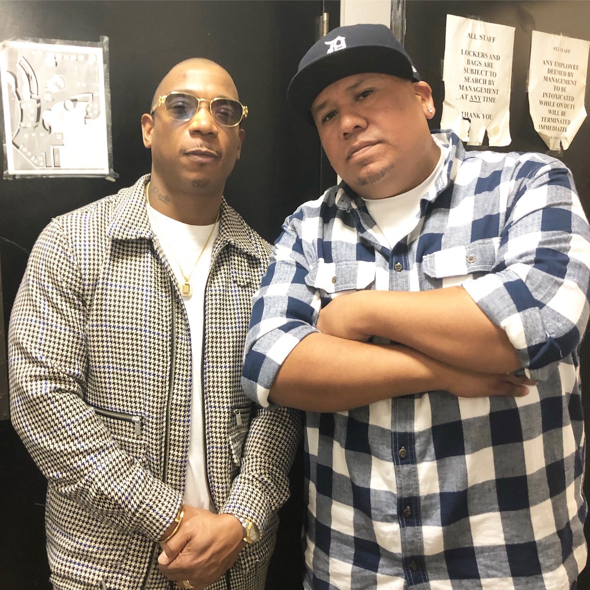 JA RULE X DJ DEMO 🙌🏽
#NewYork #LosAngeles #HipHop <a href="/jarule/">Ja Rule</a>