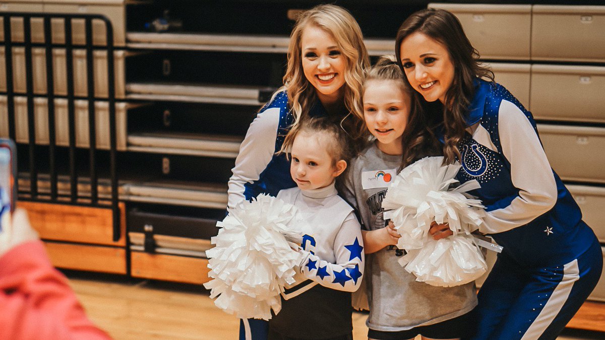 Interested in signing your child up for Junior Cheer but unsure what to expect?! 

Join us March 21st, 9 AM - 11 AM, for a FREE Cheer Clinic🥳✨🎉

Come see what all of the Junior Cheer hype is about! Sign up below⬇️
bit.ly/2wDDdUL