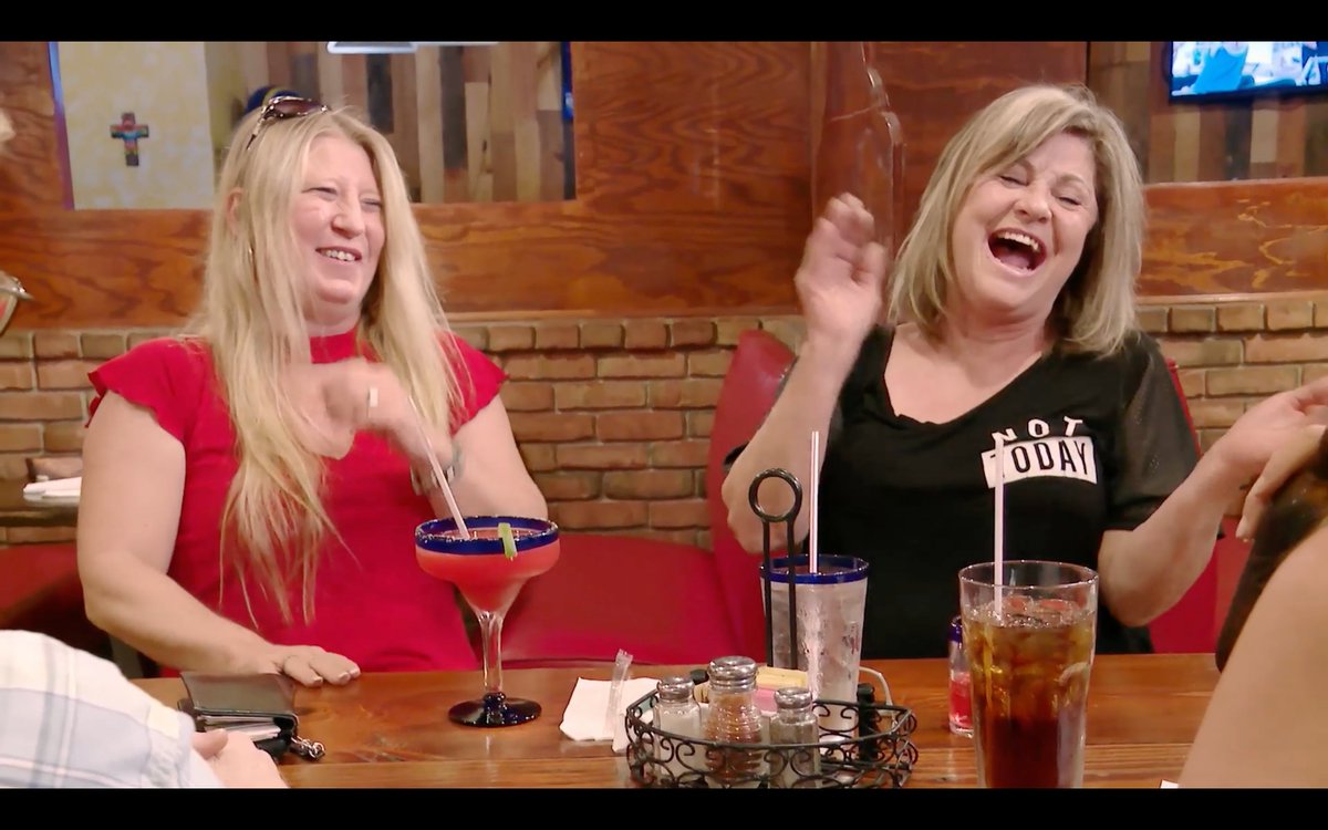 LAL_Casting's tweet photo. What a perfect Friday night should look like:
.
Our idea of a perfect friday night also includes an all new episode of #LifeAfterLockup ! 
Who's your favorite couple?
.
Click the #LinkInBio to apply to become a cast member for the new season of #LoveAfterLockup
.
#wetv #prisonbae https://t.co/oevuKPuKXn