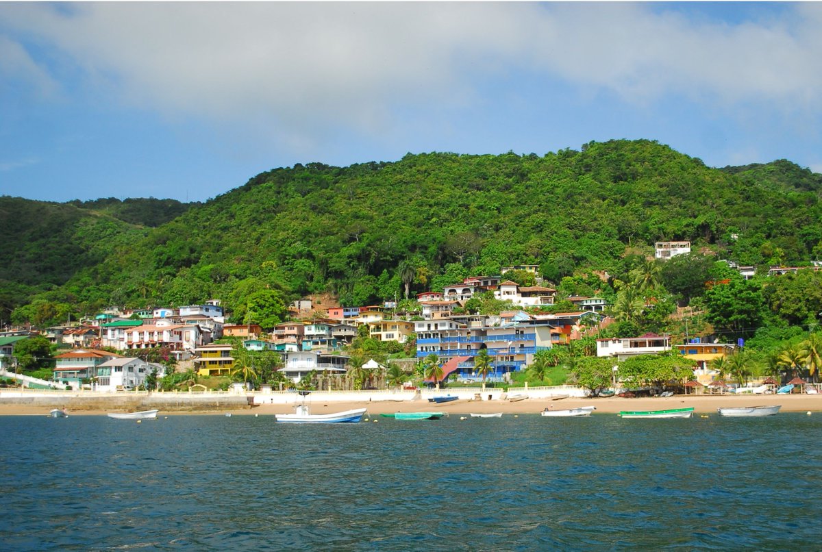 EstrellaOnline's tweet image. TURISMO | Todavía estás a tiempo de planificar tu visita a Taboga en estos días libres.

Si quieres ir a la playa y no encontrar tranque, Taboga es uno de los lugares perfectos. En menos de una hora estarás en tu destino.