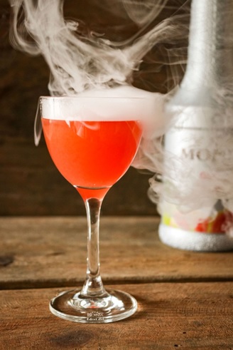 KathyCaseyChef's tweet photo. Excited to shake up a #Guava Smoke & Bubble cocktail at the @MoninUSA booth at #VIBE2020 - stay tuned to @LiquidKitchenTV for conference updates and #cocktail fun!
https://t.co/pFNL568aLJ https://t.co/xmdwWcbGVe