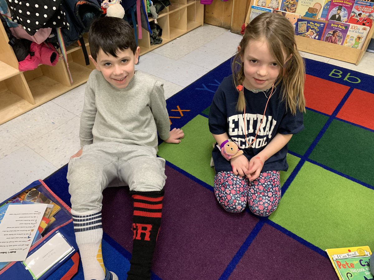 preschoolsandy's tweet photo. 1N enjoyed Mismatch Day @GRPSCentral! Happy Friday!👚👕 👟👞🤪 #rocknjgr https://t.co/5oodRmwDCl
