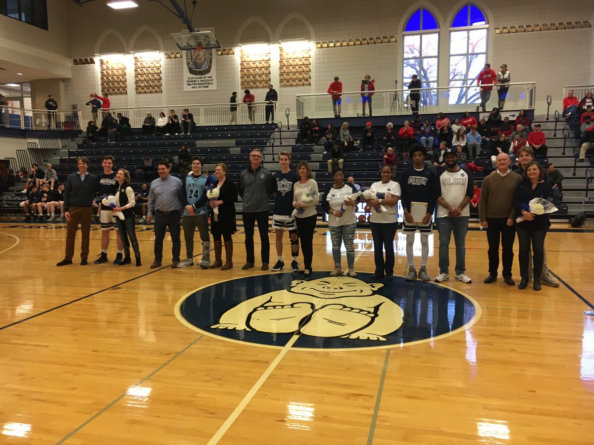Senior night basketball in the Danis Field House underway versus Chaminade!
#AMDG #SLUHAthletics #ThankYouSeniors