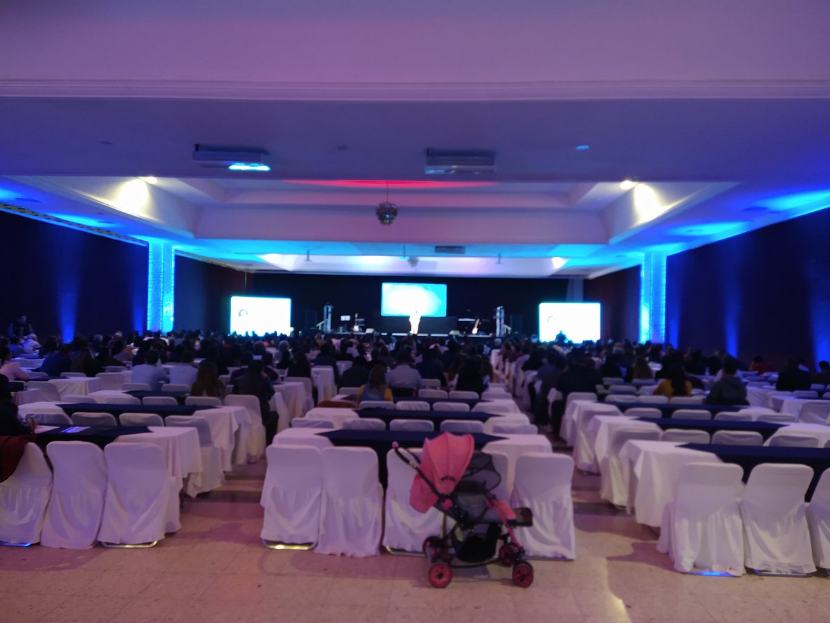 roc7202's tweet photo. @LaCumbreSLP ya inició la Cumbre https://t.co/9TtQjFYqmc