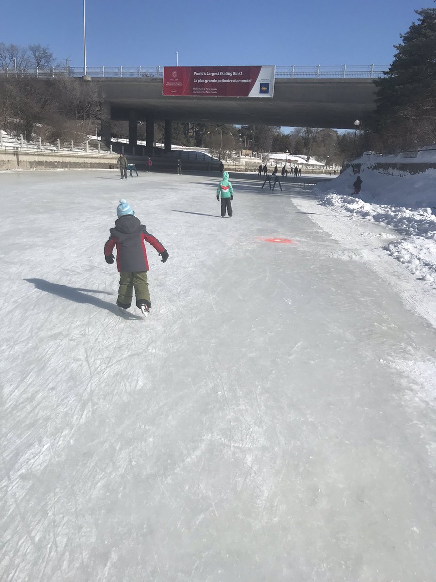 ScottyKirk05's tweet photo. Was a beautiful day to skate on the @NCC_Skateway in Ottawa. Sun out and wind on the back -12c. A must to do if you get the chance. Also you have to eat a beaver tail. https://t.co/zUEqHWXTU9