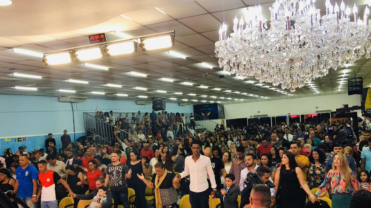 marcofeliciano's tweet image. Ministrando a Palavra de Deus aqui em Pirituba - SP na Igreja do Evangelho Pleno em Cristo junto com Cantor Roberto Marinho! #Avivamento #PregarOEvangelho