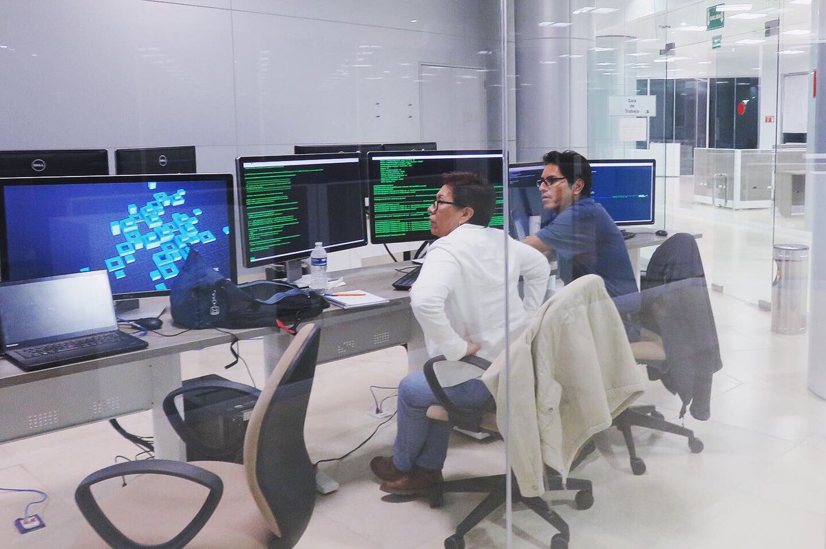 GrupoIoa's tweet photo. El mes pasado algunos integrantes del #grupoioa impartieron un entrenamiento especializado a personal del Instituto Mexicano del Petróleo @IMPetroleo, para la simulación numérica de la circulación oceánica y las condiciones atmosféricas, empleando los modelos #HYCOM y #WRF. https://t.co/eaKvdp9HEh