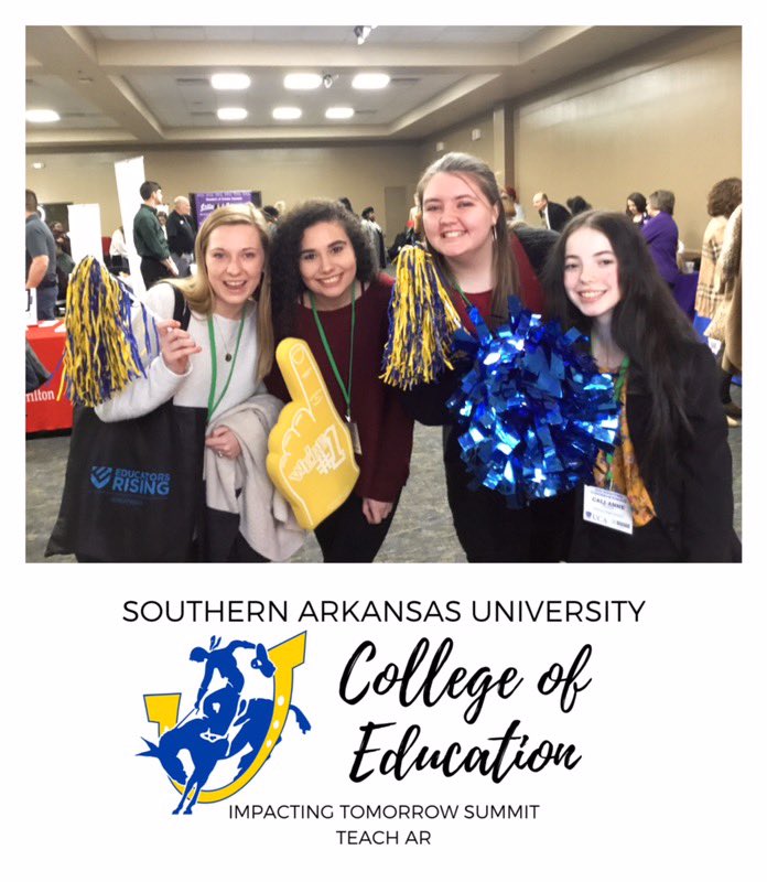 TeachSOUTHARK's tweet photo. We had an awesome time at the 2020 Impacting Tomorrow Summit with so many high school students interested in becoming teachers. Some of the students that visited our booth have already been accepted to SAU! .#TeachArkansas @muleriders https://t.co/jlznpThnKb