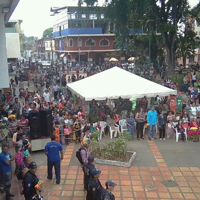 INICIO CARNAVALES 2020 EN PAZ , EN ARMONIA CON MUCHA ALEGRIA , MUNICIPIO BOLIVAR ESTADO BARINAS dlvr.it/RQWL18