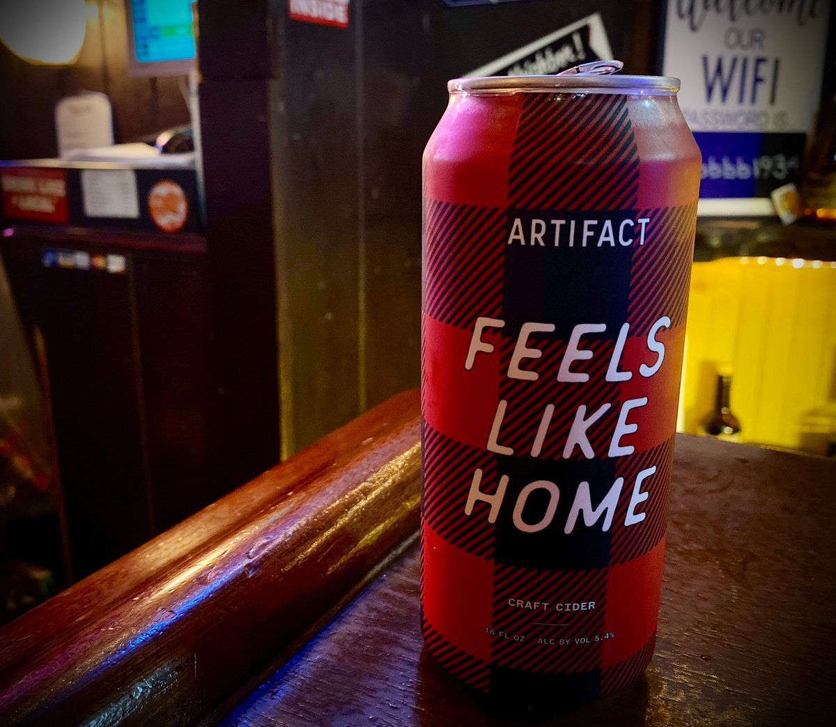 TheBoulder_1934's tweet photo. Live music &amp; new cider at The Boulder in #Fitchburg tonight. The amazing @AmandaCoteMusic takes the stage at 8. Come enjoy the show with a #FeelsLikeHome from @ArtifactCider. Perfect combo! https://t.co/TvV3IU9DUx