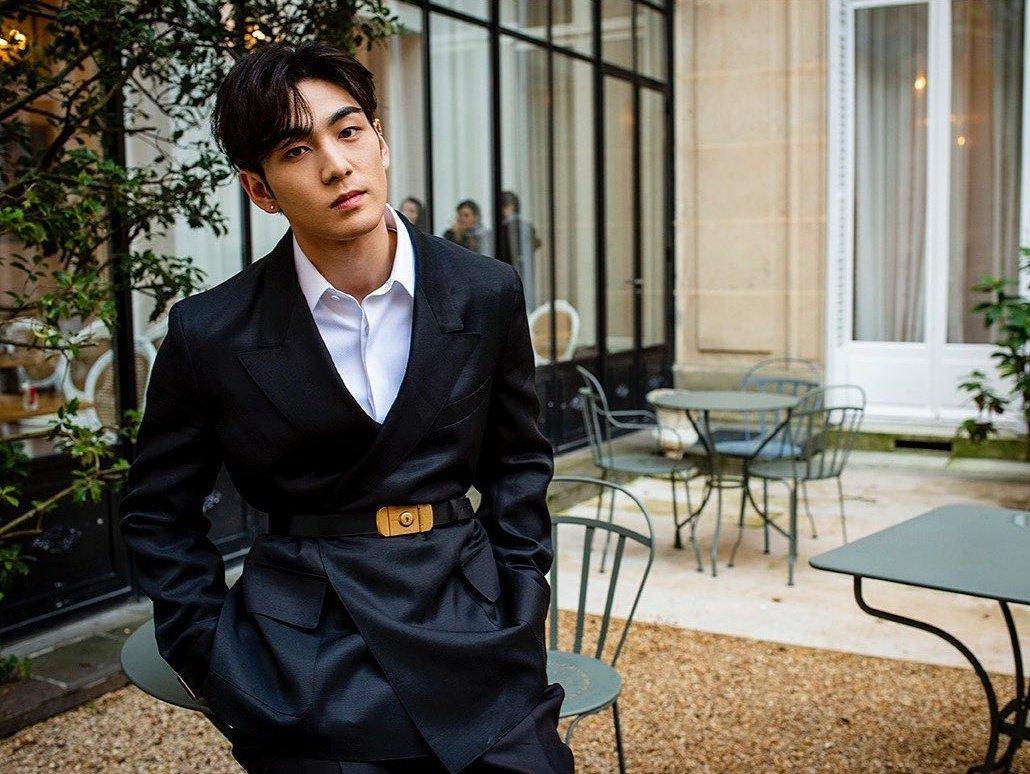 MyTigersDen's tweet image. Baekho fits these masculine luxury brands so well 👌💯❤️ #백호 #dunhill #thisisboss

Baekho x Dunhill          Baekho x Hugo Boss