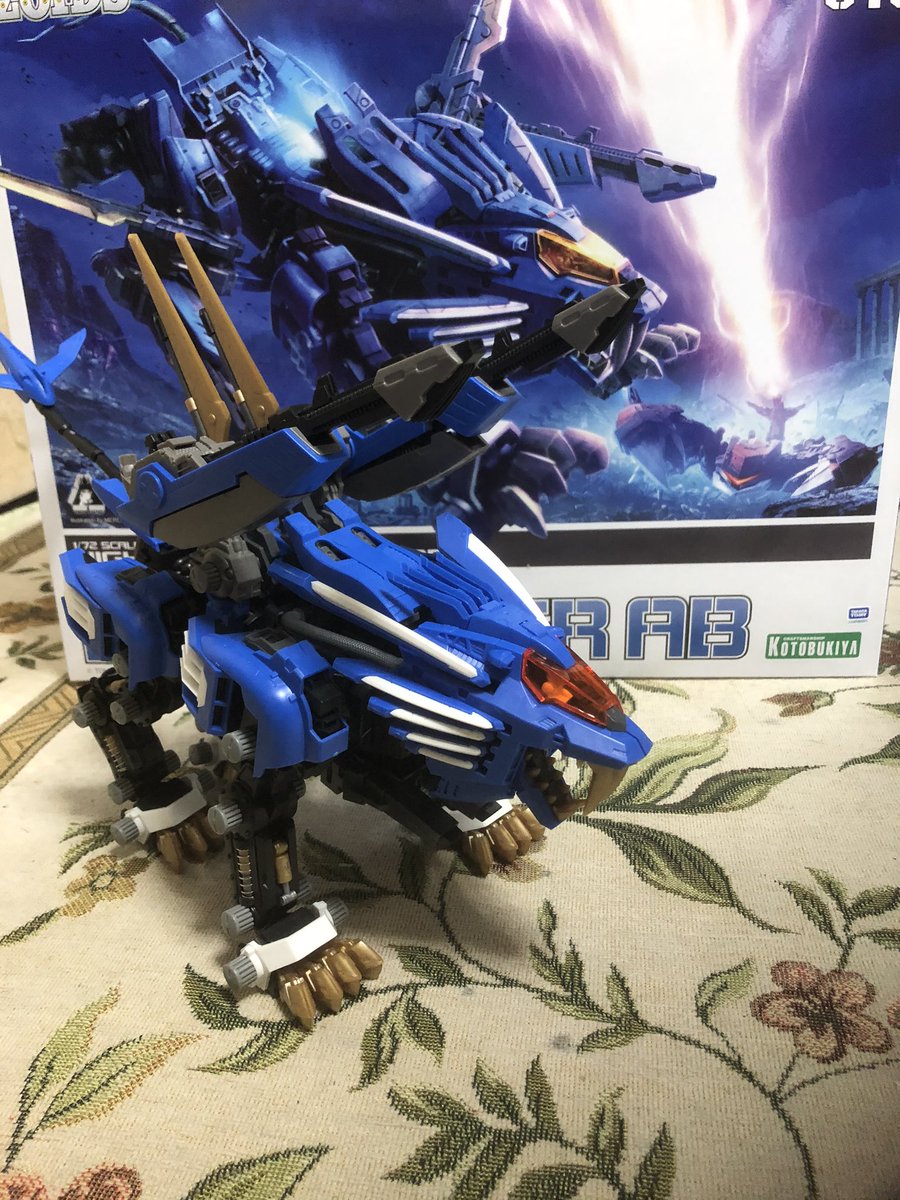 メサイヤ Hmmブレードライガーab完成 めちゃくちゃカッコいい トミー版カラーのまんまってのが凄くいい ただしアタックブースターの組み立てが激ムズですね 説明書の絵だと意味不明に見えます 組み立て難易度はシールド ライガーの比では無いと メサイヤ Hmmブレードライガーab完成 めちゃくちゃカッコいい トミー版カラーのまんまってのが凄くいい ただしアタックブースターの組み立てが激ムズですね 説明書の絵だと意味不明に見えます 組み立て難易度はシールド ライガーの比では無いと
