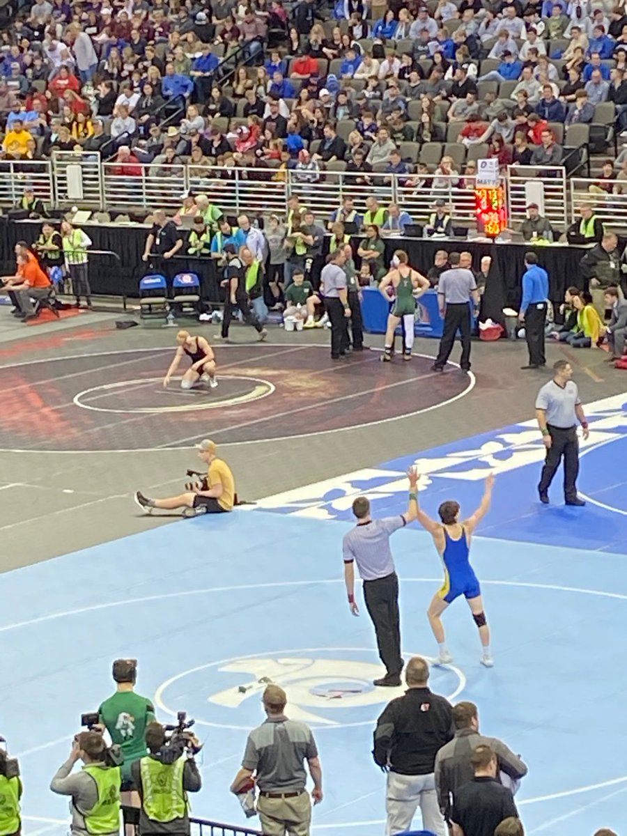 SewardBlueJays's tweet photo. SEAN MARTIN IS GOING TO THE CHAMPIONSHIPS!!!! LET’S GO, JAYS!!! #sewardjays #statewrestling https://t.co/hk3YuNdAeH