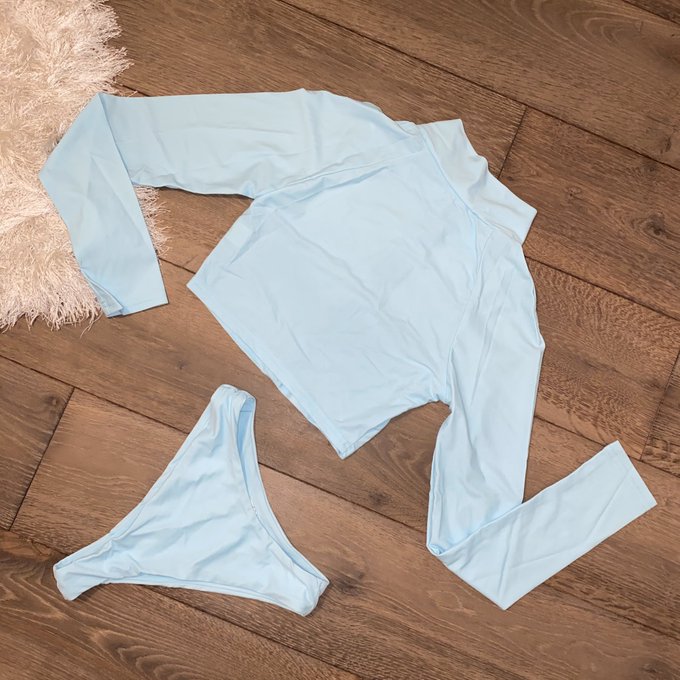 More items added to my Poshmark ✨some for only $5💗  https://t.co/U1XYBMIQUX https://t.co/cJh6jVeRz9