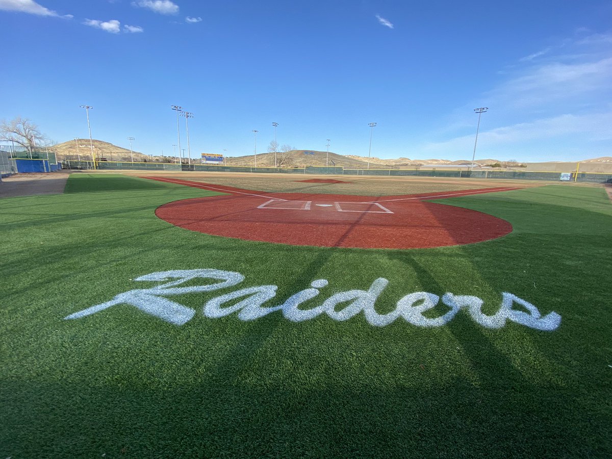 ReedHSBaseball's tweet photo. The calm before the storm! #LeeMitchellField #BaringBoys https://t.co/6na0lbJdID