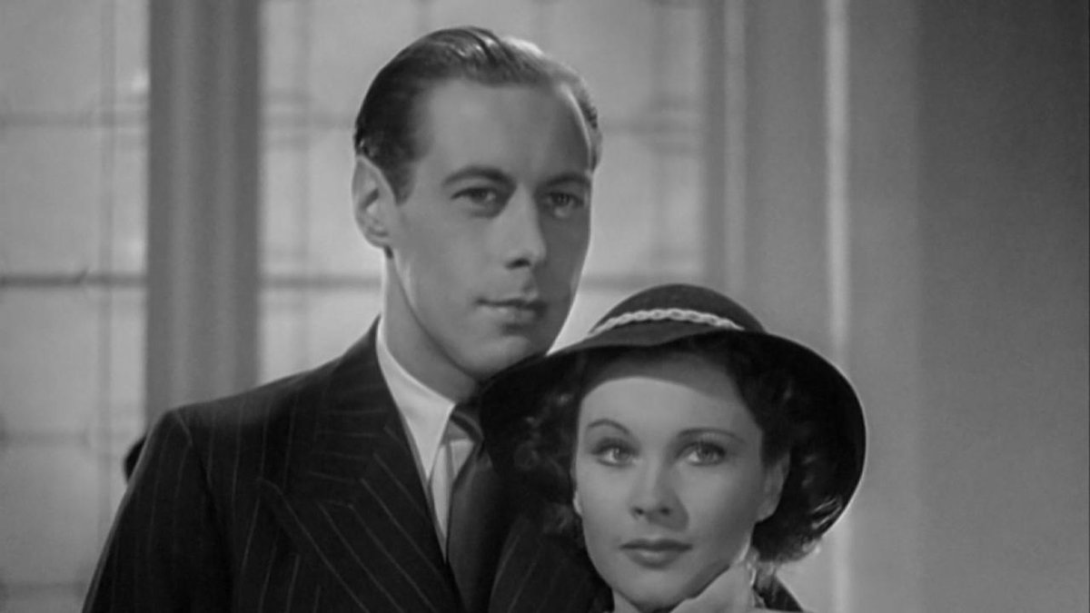 ethan1960's tweet image. #茶碗の中の嵐 #StorminaTeacup(1937)thatsmovietalk.com/storminateacup/スコットランド首相を目指す市長の娘と弱者を守ろうとする青年記者の恋を描く 監督ヴィクター・サヴィル イアン・ダリンプル 主演 #ヴィヴィアン・リー #レックス・ハリソン #VivienLeigh #RexHarrison #映画好きと繋がりたい #映画 #movie