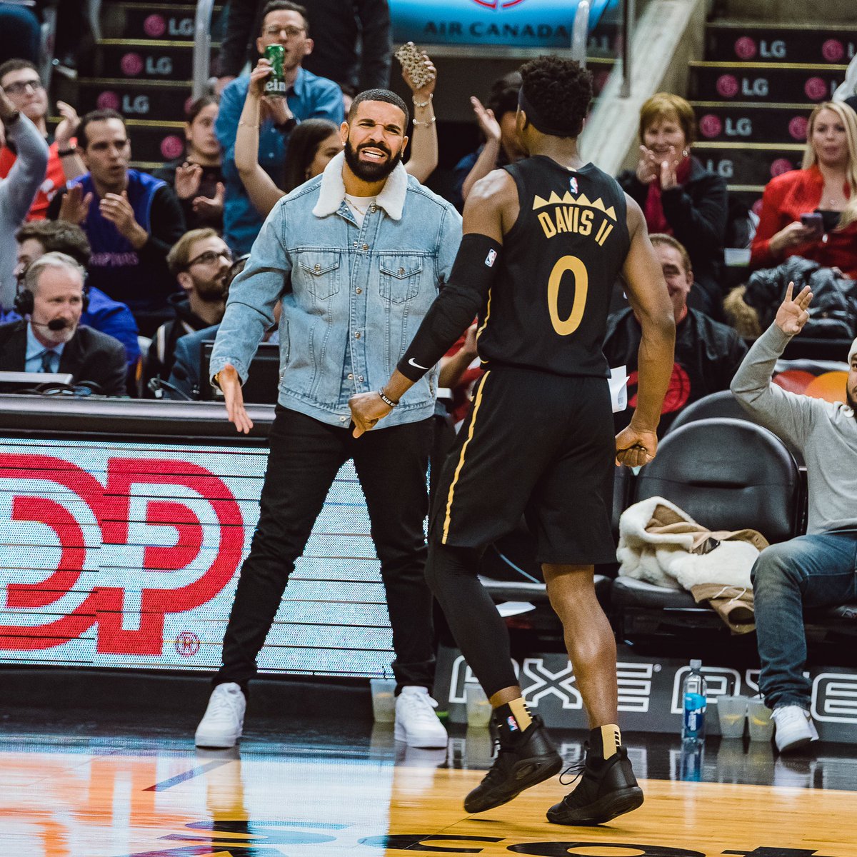 Raptors's tweet photo. “I’m here for the TD3 show” https://t.co/h2OT39mgQB