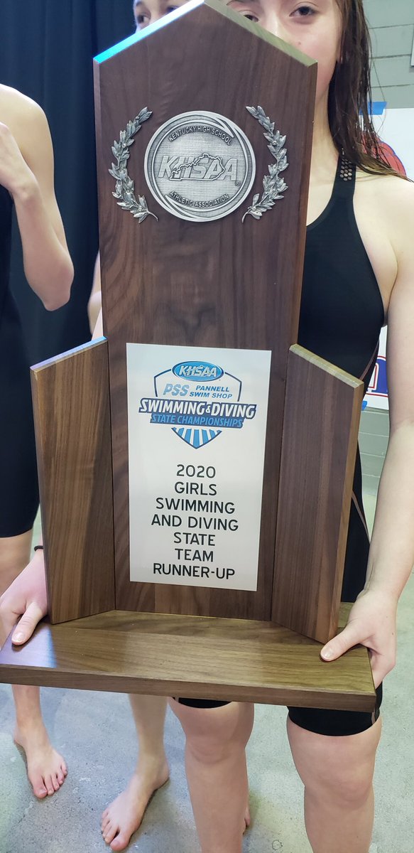 dMHSswimdive's tweet photo. 2020 GIRLS SWIMMING AND DIVING STATE TEAM RUNNER UP!! https://t.co/JDiX5P6gCK