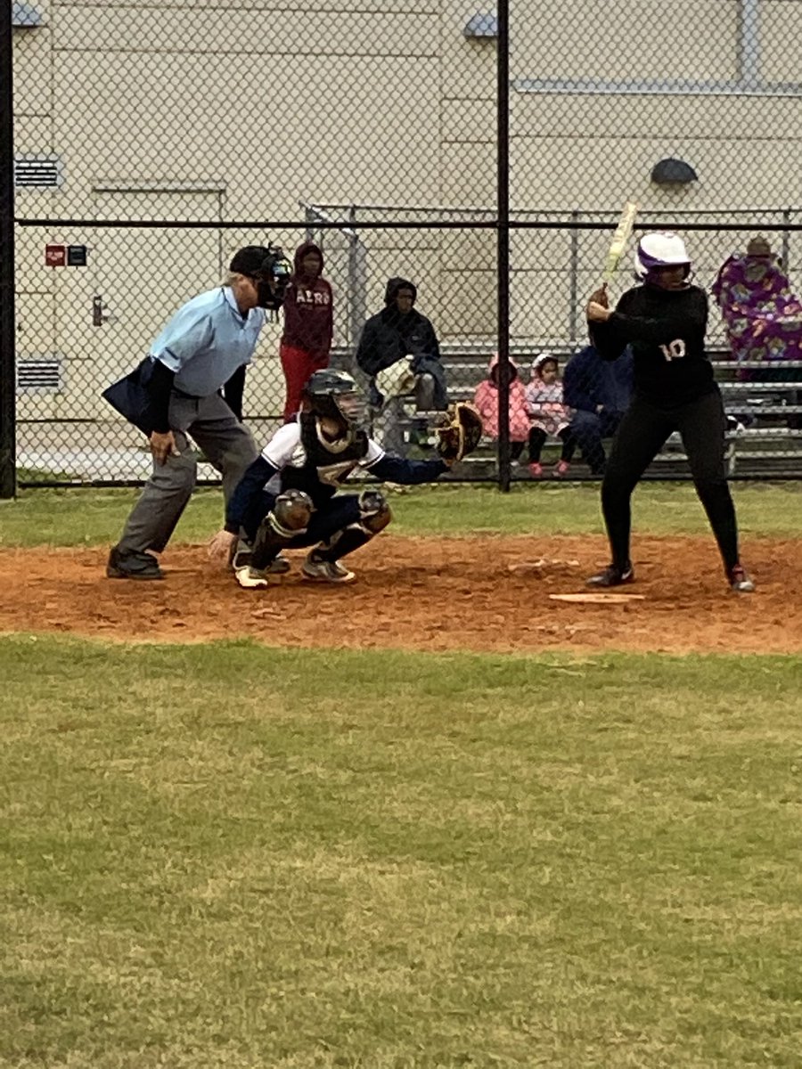 DP Softball tweet media