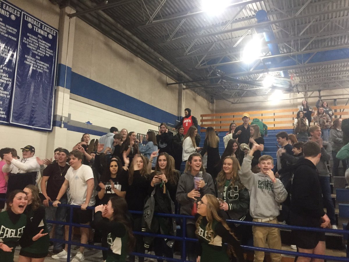 cantonhs's tweet photo. Clutch double overtime buzzer beater by CHRIS HOBBS to put the Eagles over the Vandals tonight! https://t.co/wnirfznGec