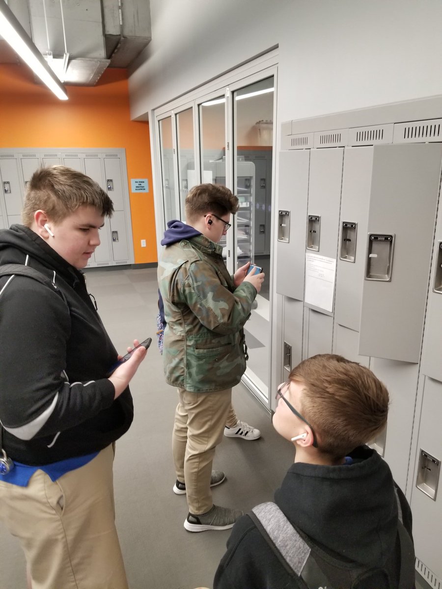 InRozLand's tweet photo. Was so math happy watching @DcLstem students work together to figure out the Black History Month Scavenger Hunt clue this morning that I designed using a locker combination lock and some math problems ÷]. Thanks for the opportunity to execute this @AtiyaHarley . https://t.co/2VxTMdq1lE