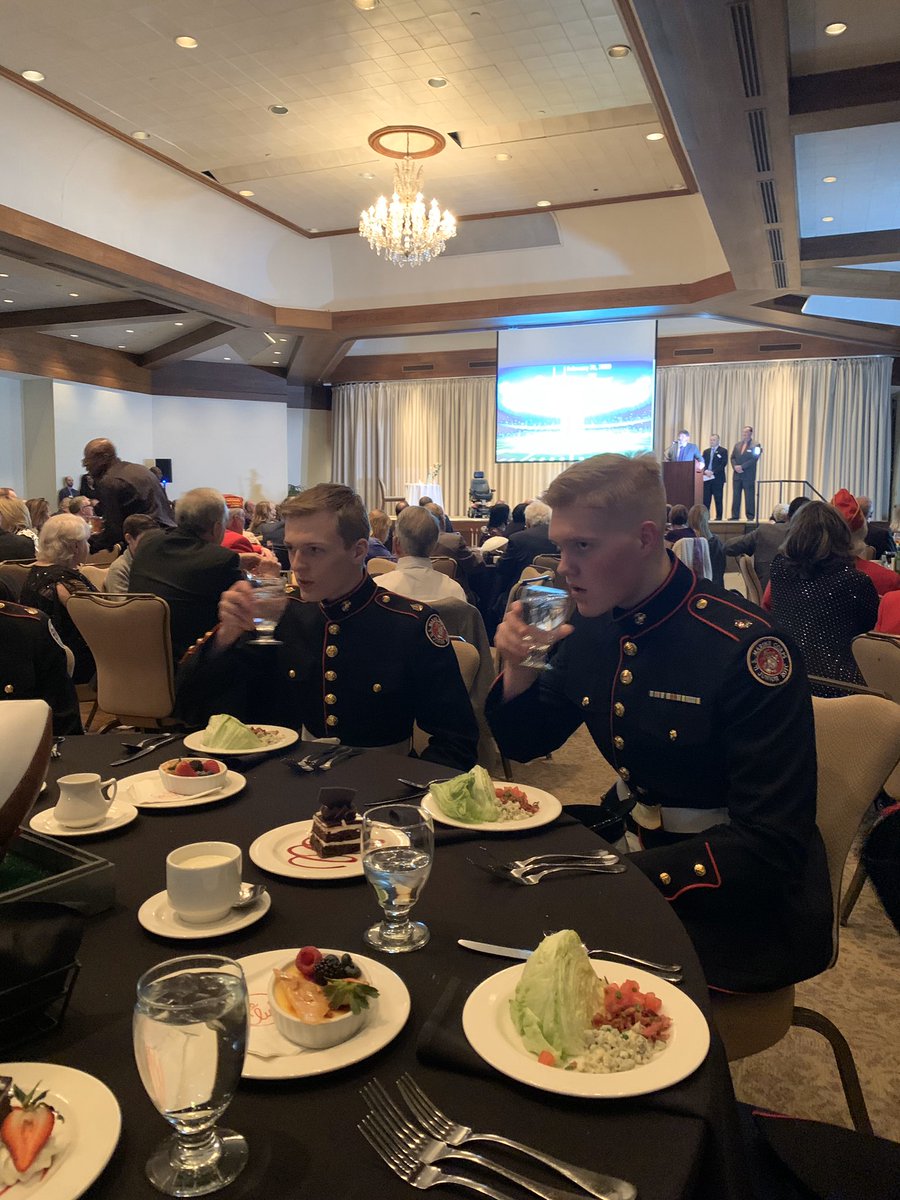 ValleyShades's tweet photo. @JEFCOED @SvhsFinance @JEFCOCareerTech @mrcarter4edu @JEFCOED @svmounties The SVHS MCJROTC Color Guard supported the Lettermen of the USA 2020 One Yard At A Time Gala tonight at Birmingham’s The Club.  They met Medal of Honor recipient CPT Rose and were fed! https://t.co/JmOMRXKTfW