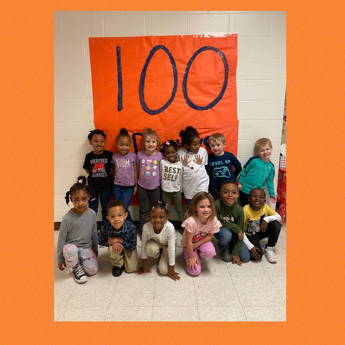 bon_coleman's tweet photo. 100th Day of School! @OESrockSTARS https://t.co/MkxJr6XWEs