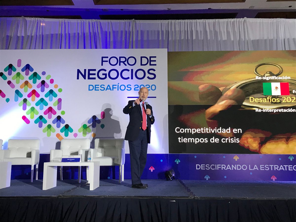NegociosForo's tweet photo. Para tiempos de crisis, las empresas deben de basar su filosofía y recursos en la competitividad, pero una competitividad sustentable. - Italo Pizzolante en el Foro de Negocios Desafíos 2020. #ForodeNegocios2020 @Pizzolante @ipizzolante https://t.co/YlYHWeolDk