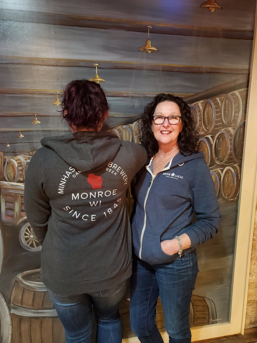 MinhasCraftBrew's tweet photo. NEW APPAREL ALERT!!

Drink local full zips now available in blue and grey. Get yours today in our history downtown Monroe Wisconsin! https://t.co/7f9lHxnH3t